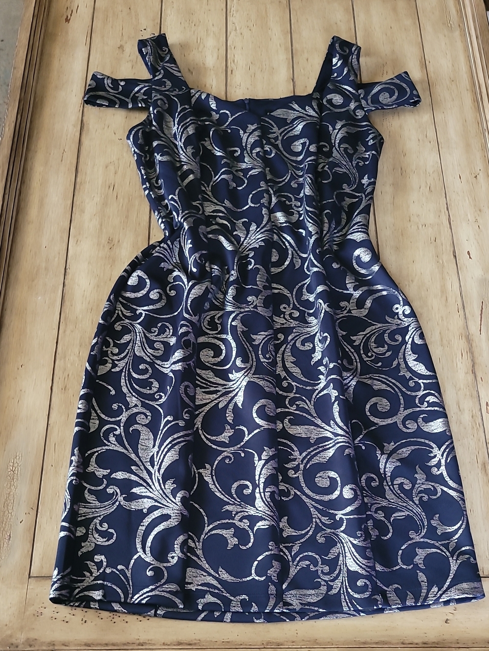Enfocus Studio Navy and Silver Cold-Shoulder Metallic Filigree Mini Dress